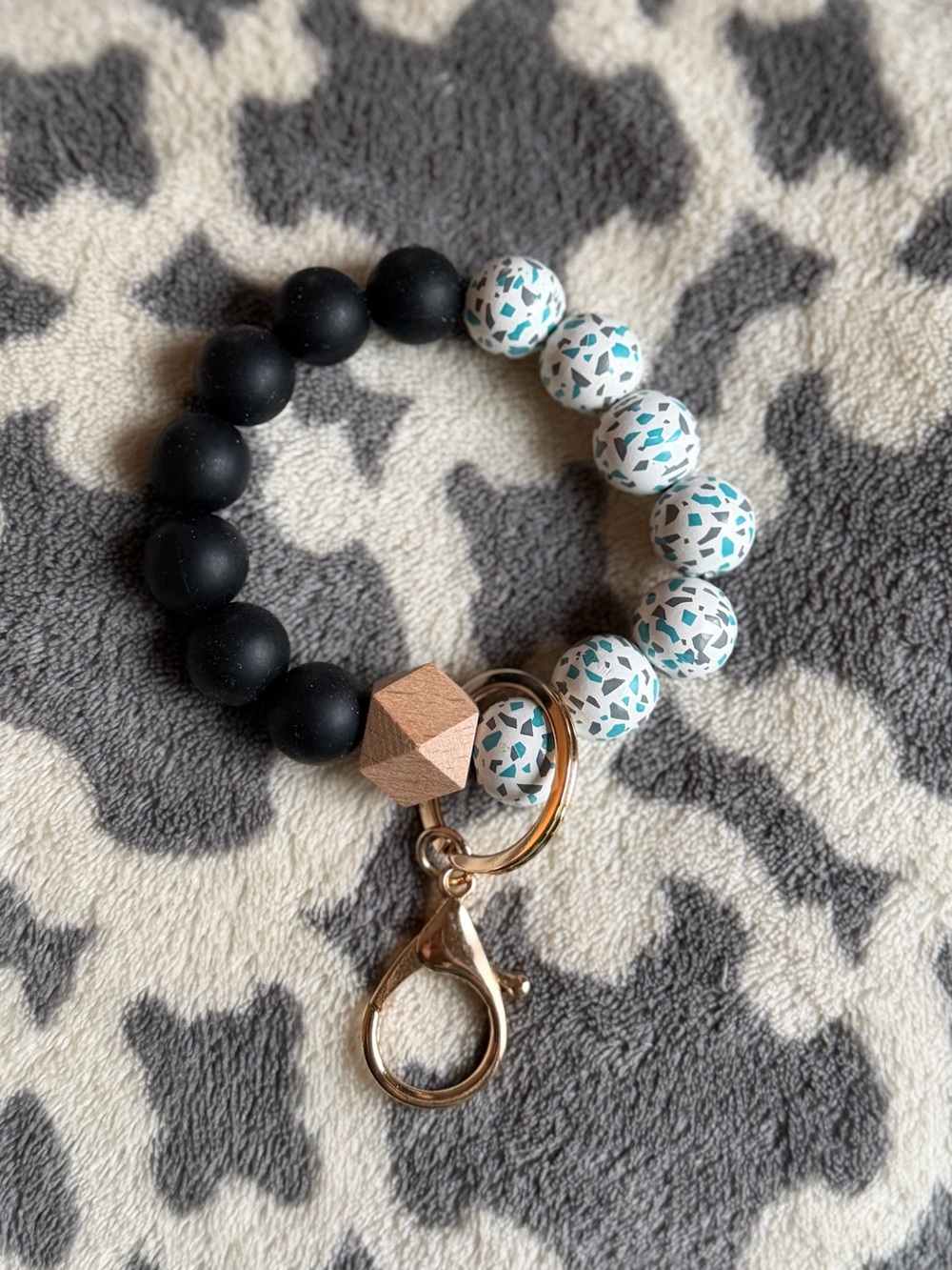 Beaded Keychain Bracelet - Black & White Speckled Beads with Rose Gold Hardware